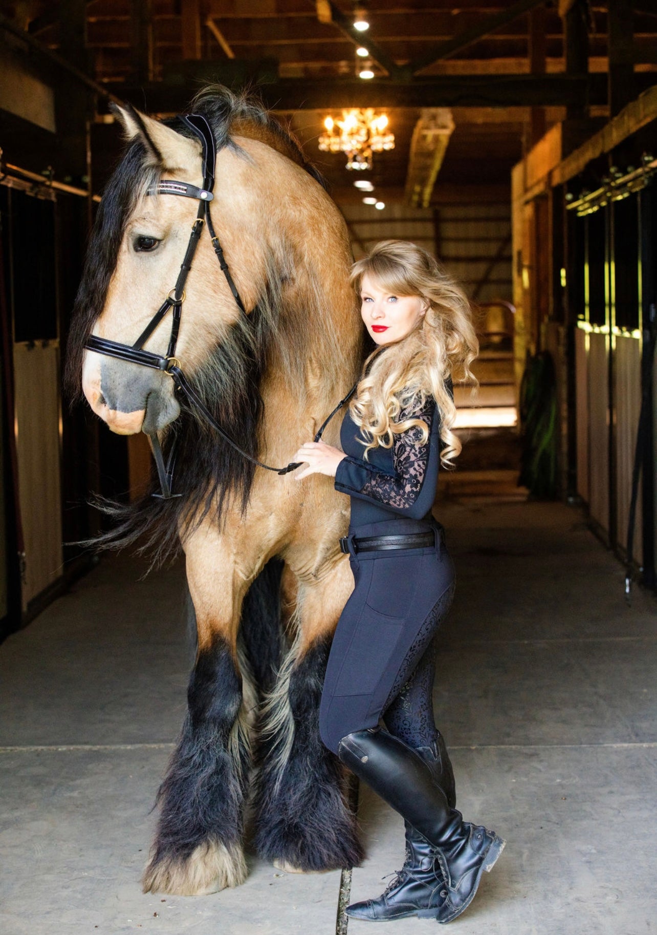 Black Daisy Lace-Luxury Riding Top