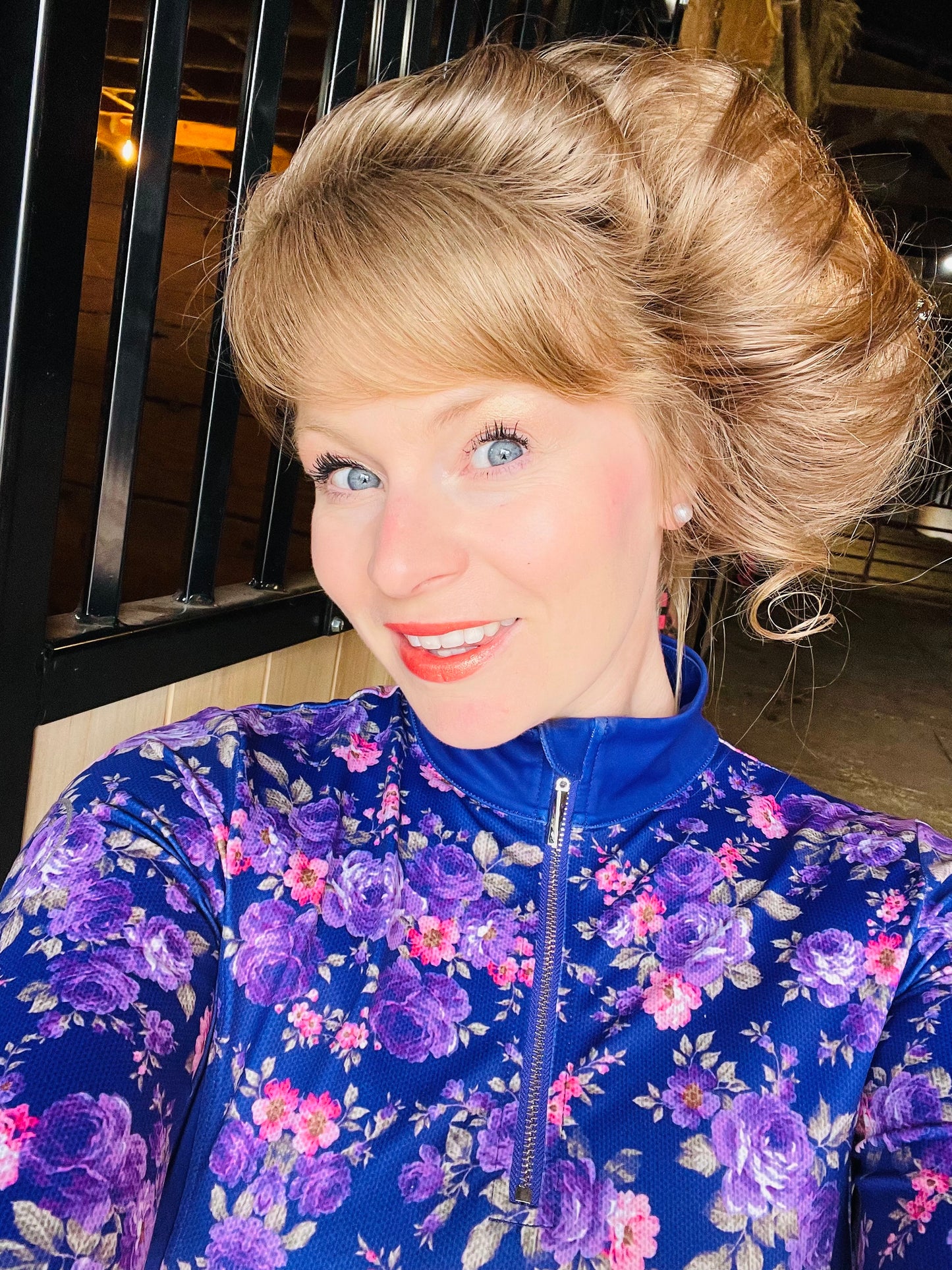 Postin' In Peach-Lustrous Lipstick