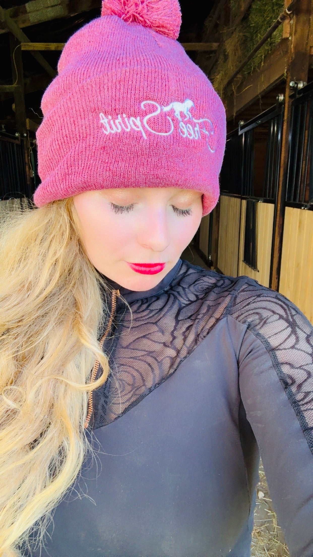 NEW Free Spirit Mauve Beanie