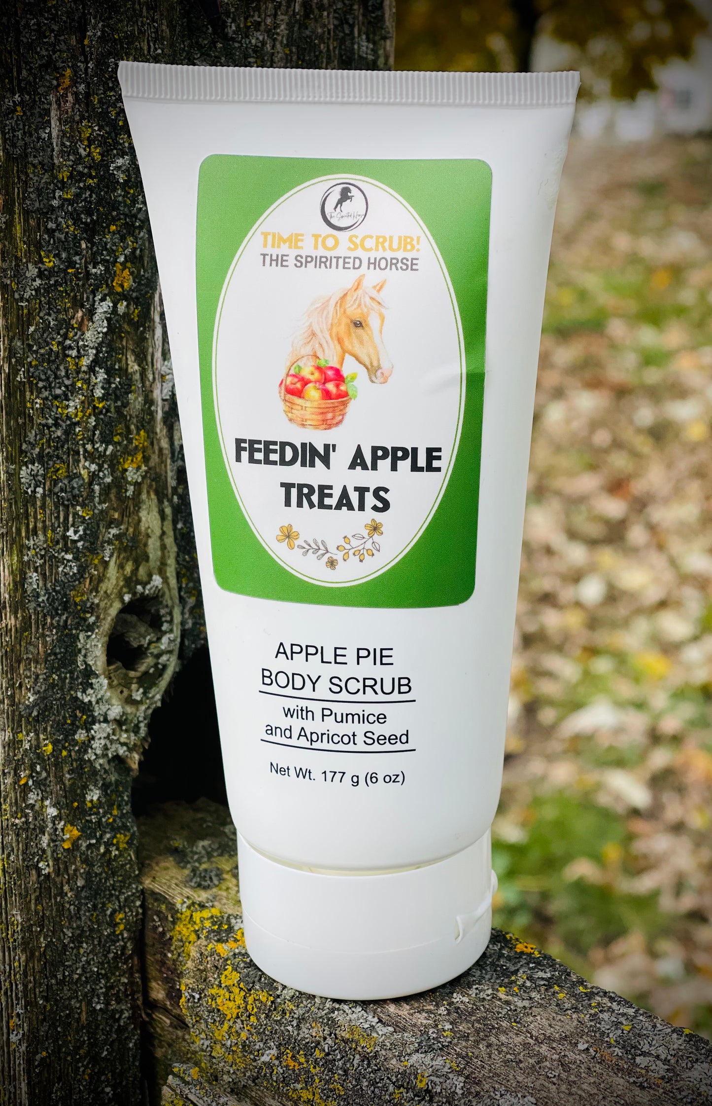 Feedin' Apple Treats-Body Scrub